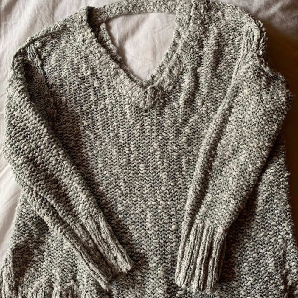 Hollister sweater